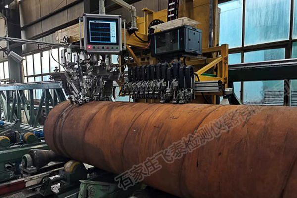 焊管超聲探傷檢測設(shè)備.jpg 焊管超聲探傷檢測設(shè)備.jpg